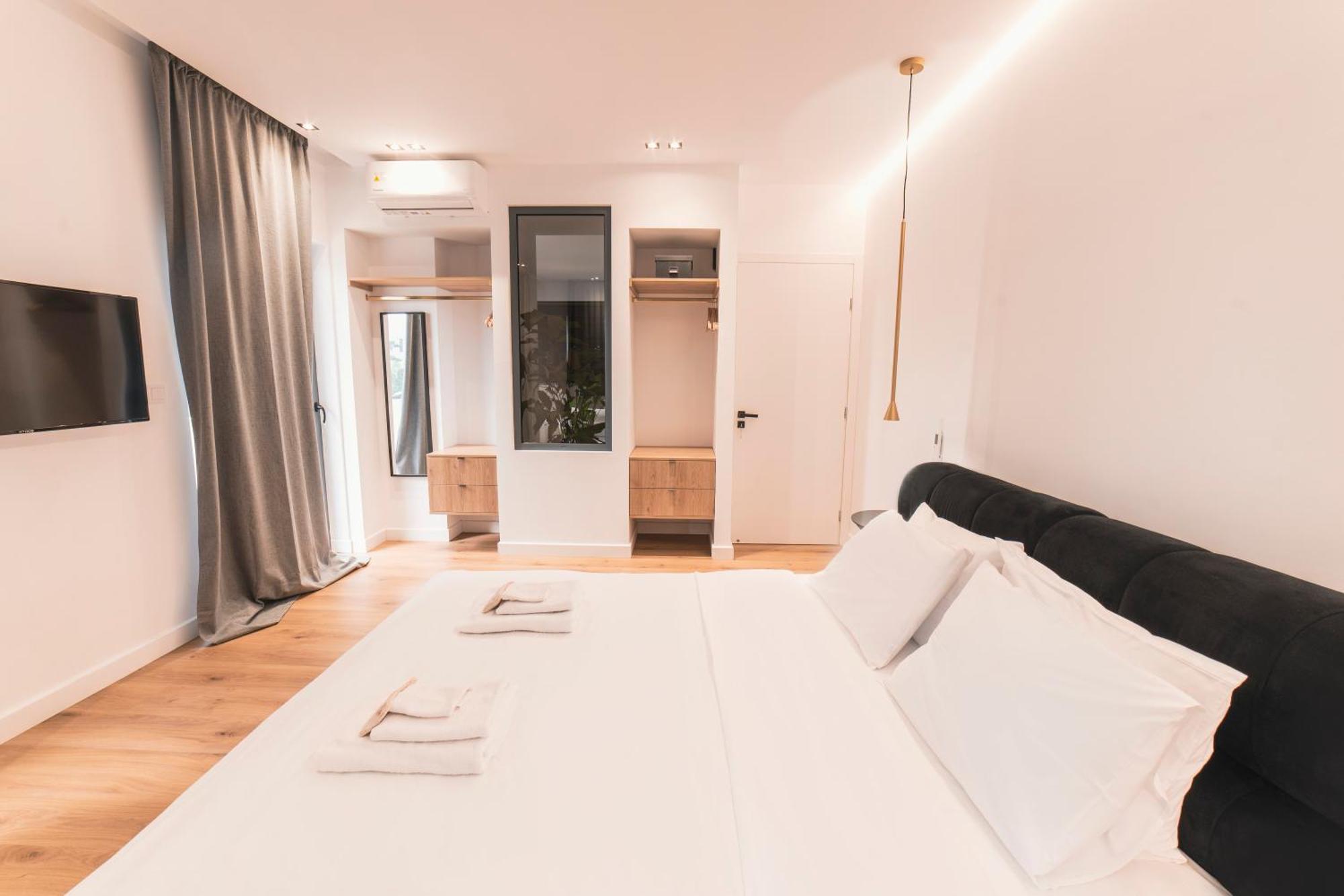 White Harmony, 2 Bedroom Apartment Афины Экстерьер фото