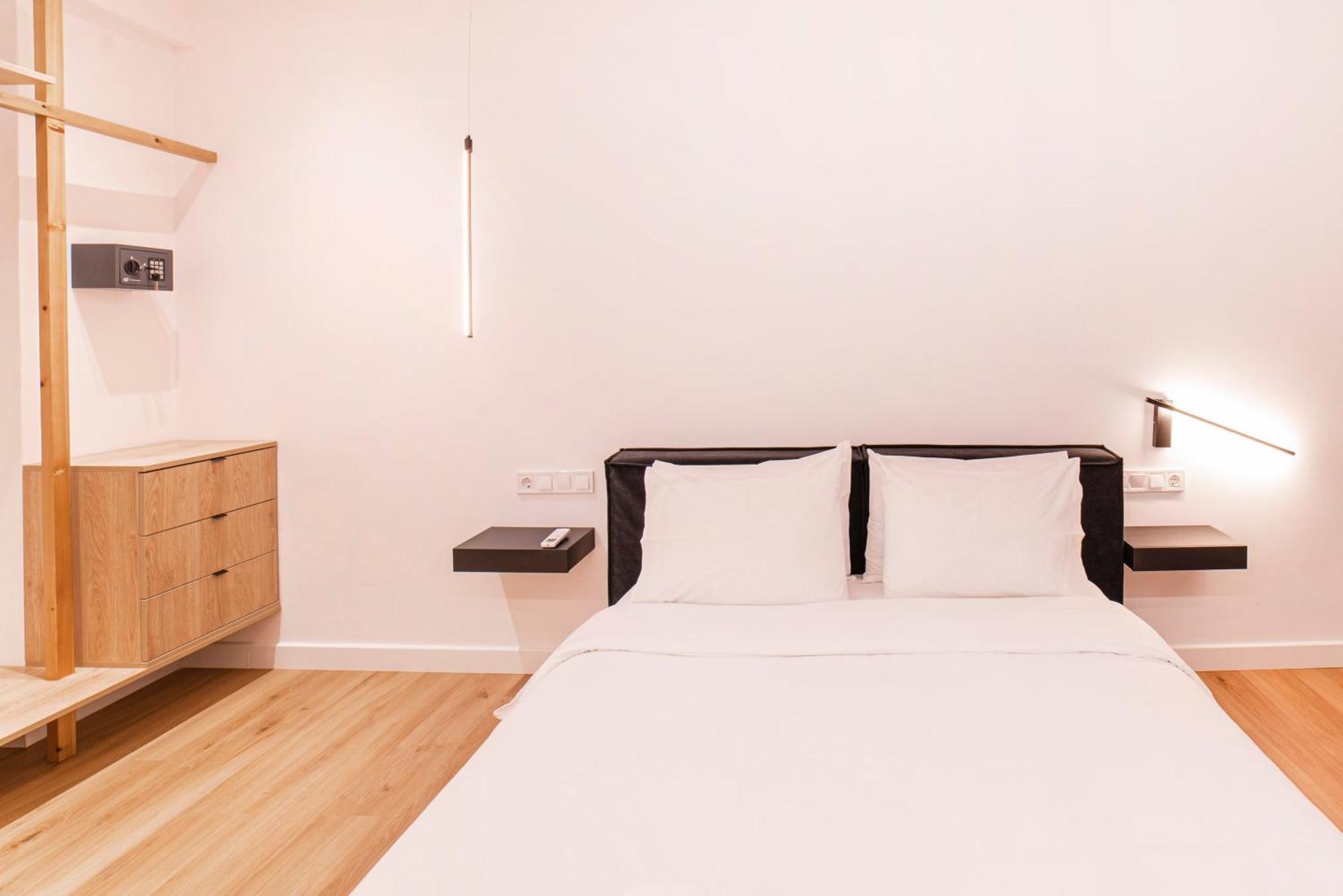 White Harmony, 2 Bedroom Apartment Афины Экстерьер фото